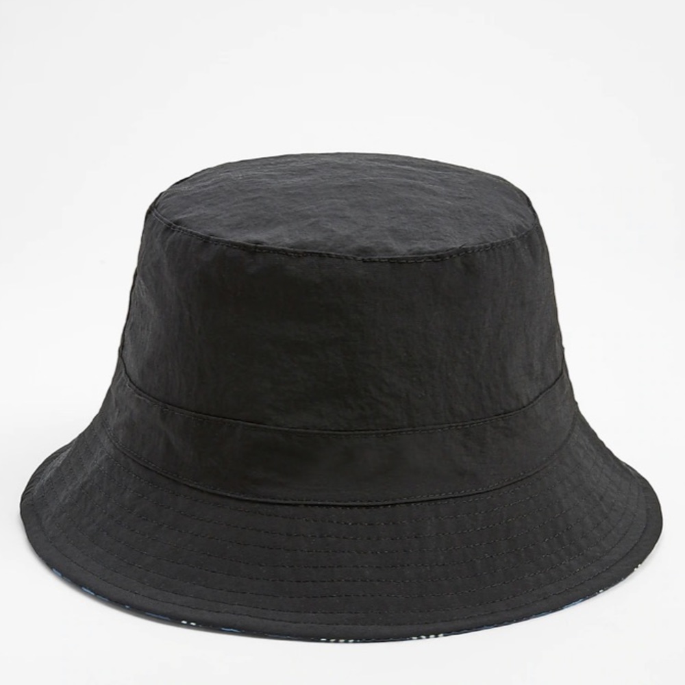 EXPRESS Reversible Geo Print Bucket Hat